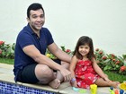 Dia dos Pais: Jonathan Costa posa com a filha e revela desejo de adotar
