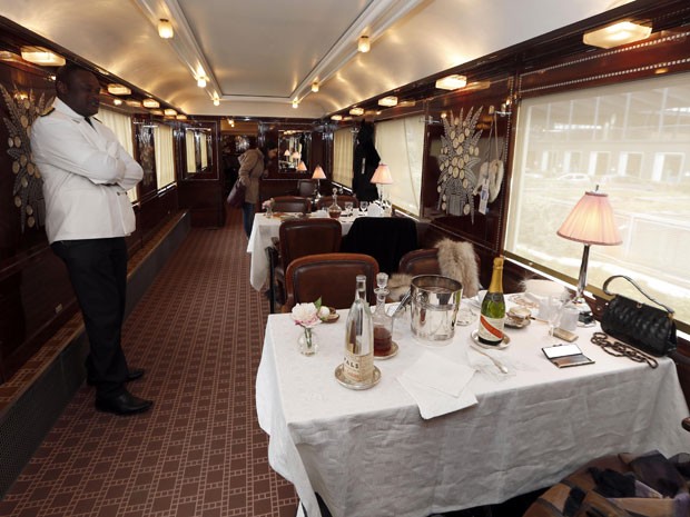 Vagão restaurante do Orient Express (Foto: Charles Platiau/Reuters)