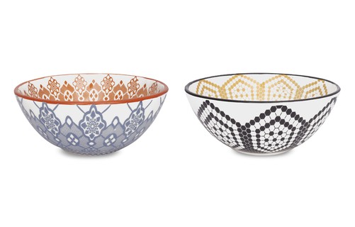 Os bowls de porcelana Full, da Oxford, tem impressões nas superfícies interna e externa das peças