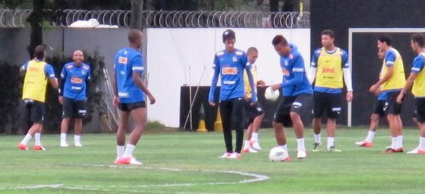 Neymar treino do Santos (Foto: Lincoln Chaves de Oliveira)