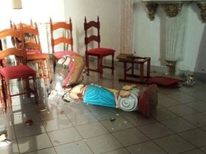 Por Causa De Religiao Jovem Destroi Imagens De Santos E E Detido Em Mg Triangulo Mineiro G1