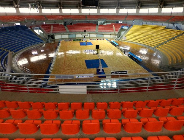 Ginásio Sabiazinho - Arena Tancredo Neves, em Uberlândia (Foto: Andréia Candido/GLOBOESPORTE.COM)