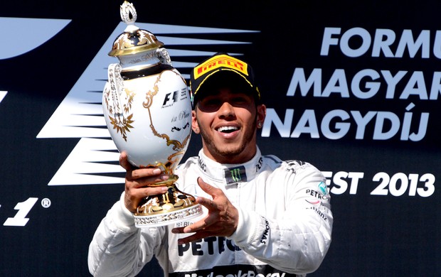 Hamilton pódio GP Hungria (Foto: AFP)