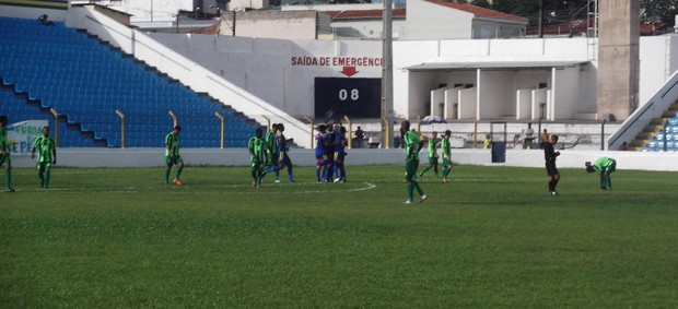 Empate entre São José e Cordino, pelo Campeonato Maranhense, no Nhozinho Santos (Foto: Bruno Alves)