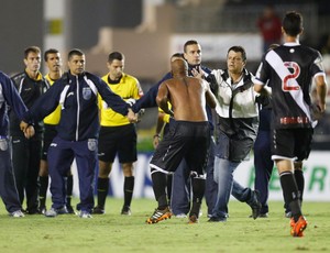 Vasco x Resende arbitragem (Foto: Alexandre Cassiano / O Globo)