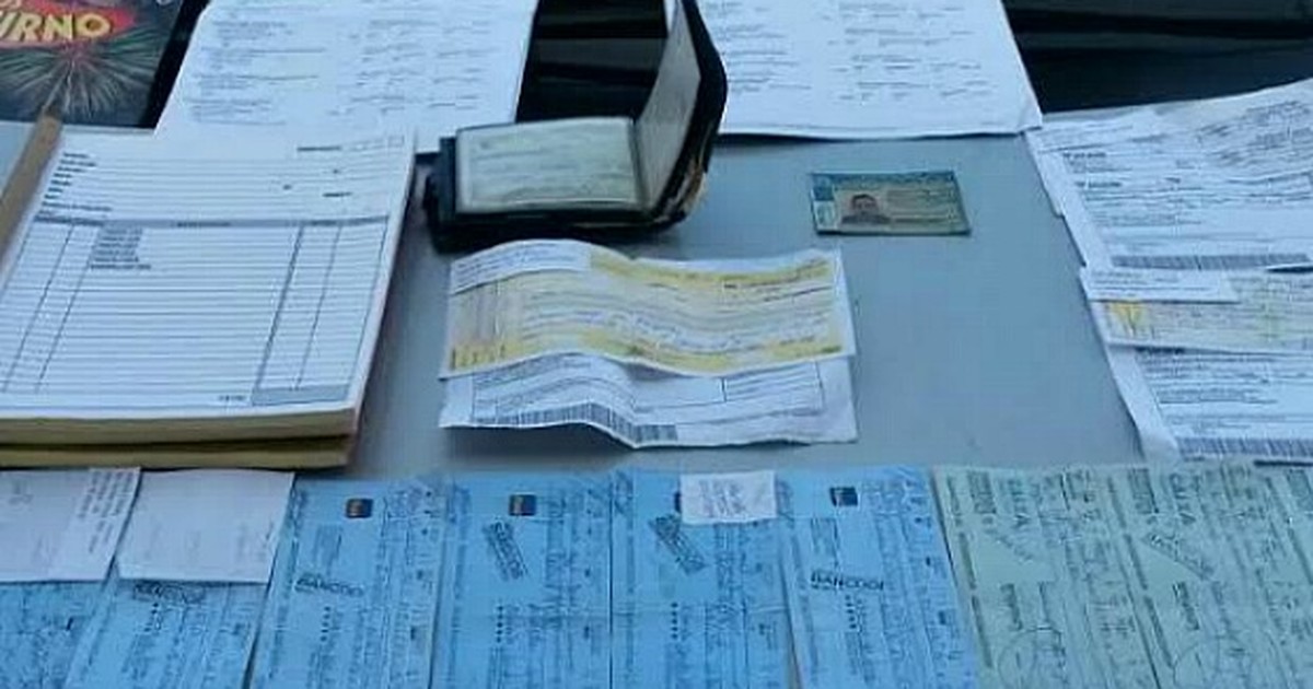 G Pol Cia Recupera Carro Com Cerca De R Mil Em Cheques Em