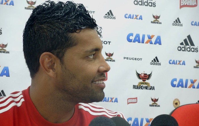 Flamengo André Santos em coletiva (Foto: Carlos Mota )