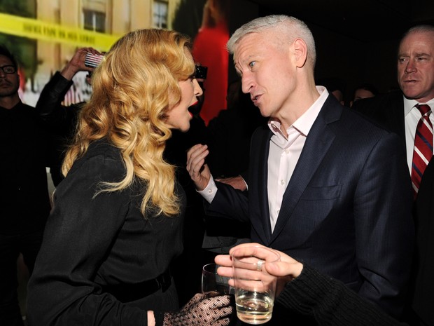 Madonna e Anderson Cooper em Nova York, nos Estados Unidos (Foto: Kevin Mazur/ Getty Images/ AFP)