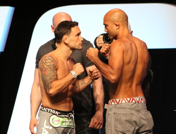 Edgar e Penn encarada pesagem TUF 19 UFC (Foto: Evelyn Rodrigues)