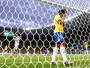 Brasil iguala El Salvador e Suíça com quatro gols sofridos em sete minutos