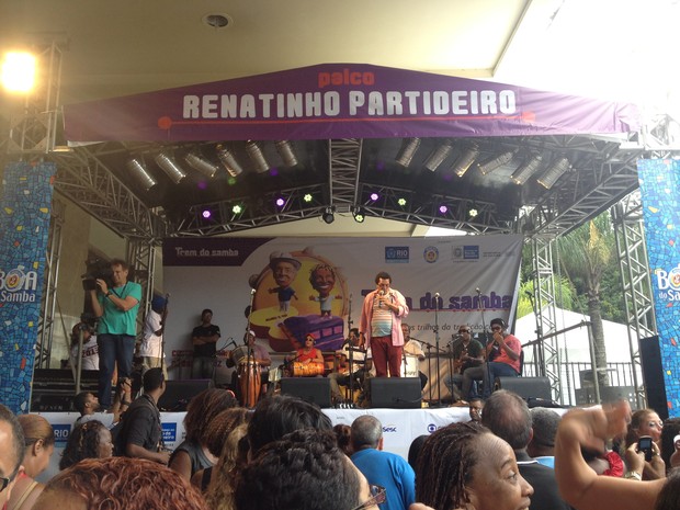 Trem do Samba parte no fim da tarde deste sábado (7) (Foto: Daniel Silveira/ G1)