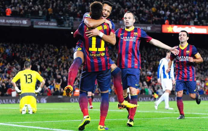 Neymar e Alexis Sanchez comemoram gol do Barcelona contra o Espanyol (Foto: Getty Images)