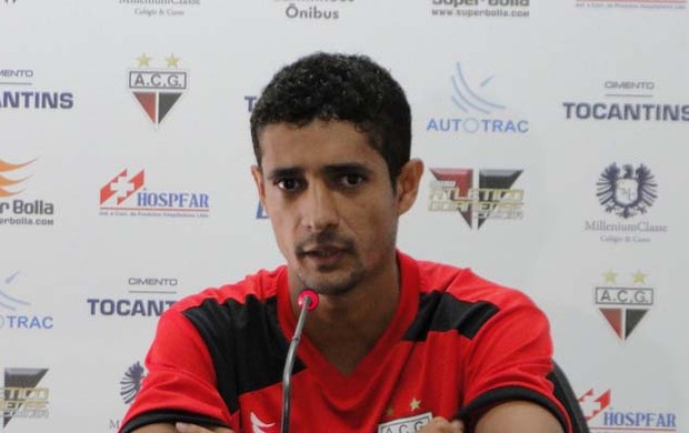 Juninho, atacante do Atlético-GO (Foto: Divulgação)