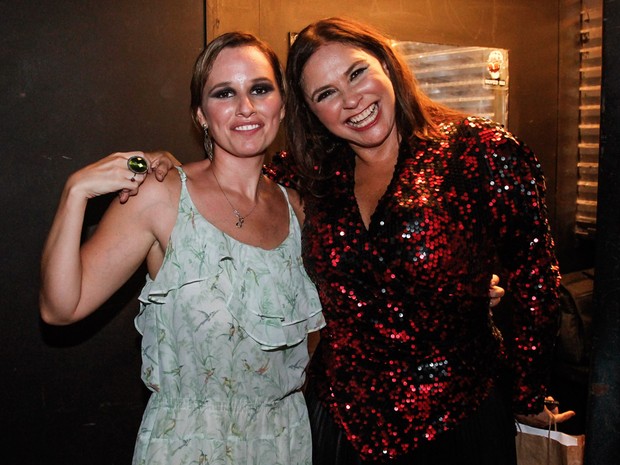 Mariana Belém e a mãe, Fafá de Belém, em bastidores de show em São Paulo (Foto: Manuela Scarpa/ Foto Rio News)