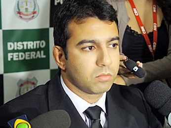 Delegado da DPCA, Marcelo <b>Zago Gomes</b>, afirma que o suspeito abusava dos dois <b>...</b> - delegado-marcelo-zago-346