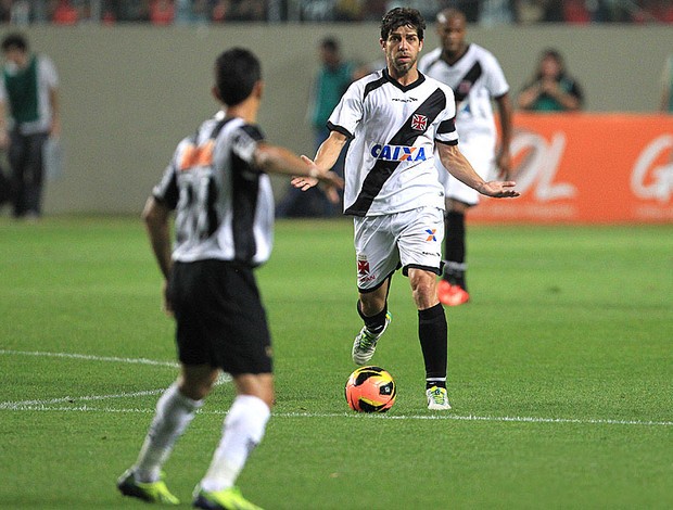 Juninho pernambucano vasco e atlético-mg (Foto: Marcelo Sadio / Vasco.com.br)
