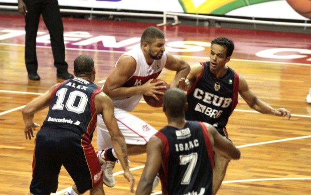 Basquete, Flamengo, olivinha (Foto: Fernando Azevedo / FlaImagem) Basquete, Flamengo, olivinha (Foto: Fernando Azevedo / FlaImagem)