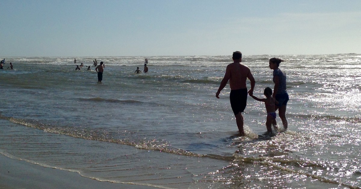Fepam registra 17 pontos impróprios para banho em praias de água ... - Globo.com