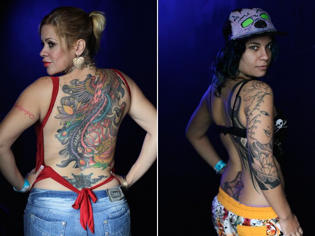 Mulheres exibem tatuagem no primeiro campeonato nacional de tatuagem na Cidade do Panamá neste sábado (16) (Foto: Carlos Jasso/Reuters)