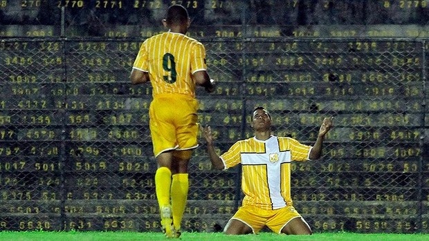 Brasiliense 1 x 0 Unaí - Gilvan comemora gol (Foto: Cláudio Bispo / Divulgação)