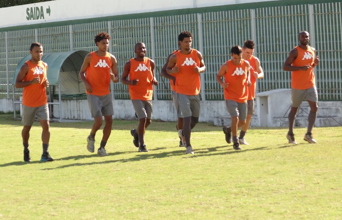 Jogadores do Boavista fazem treino de condicionamento físico (Foto: Gustavo Garcia)