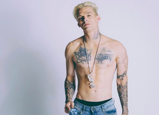 Após ser preso, Aaron Carter troca indiretas com irmão mais velho