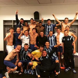 Dinamo Kiev comemora título (Foto: Instagram)