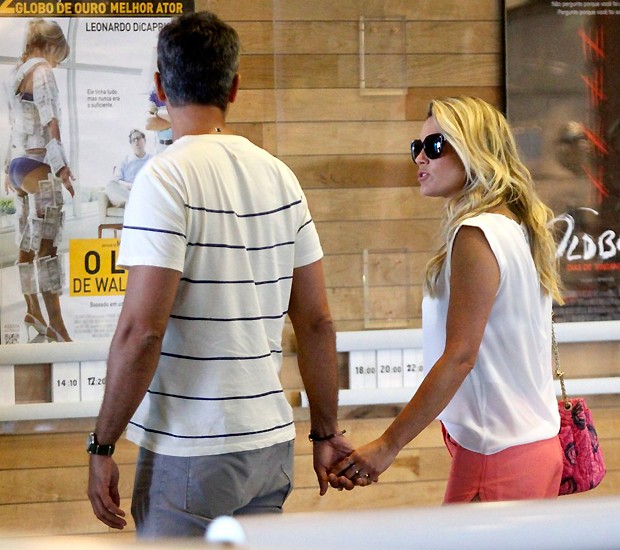 Flávia Alessandra e Otaviano Costa (Foto: Foto Rio News)