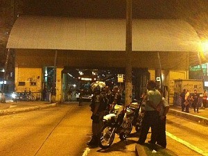 Tumulto aconteceu no Terminal 1, no Centro de Manaus (Foto: Rômulo de Sousa/G1 AM)