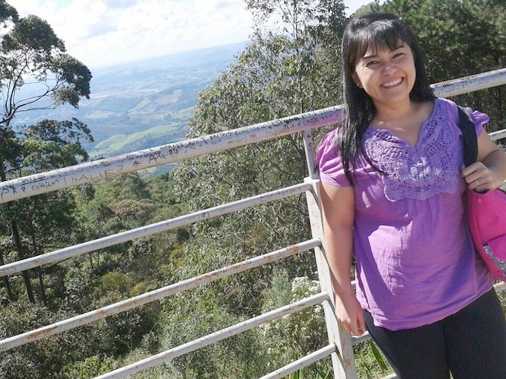 Aqui Elaine já tinha conseguido eliminar 35 quilos (Foto: Arquivo Pessoal)