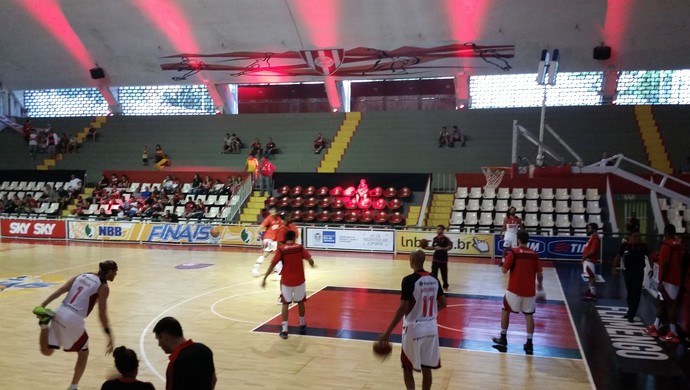 Flamengo e São José, NBB,, aquecimento (Foto: Marcello Pires)
