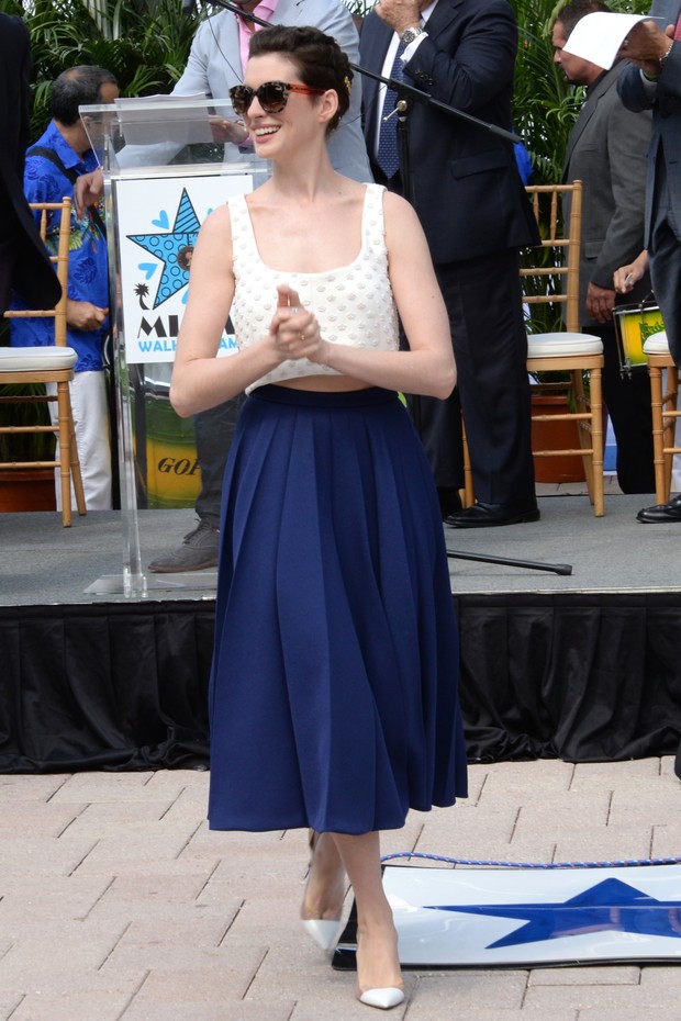 Anne Hathaway em Miami (Foto: Getty Images)