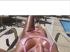 Mais magra, Priscila Pires posta foto de biquíni e se bronzeando