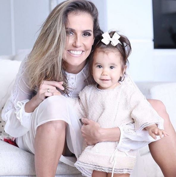 Maria Flor, filha de Deborah Secco, completa 1 ano (Foto: Instagram / Reprodução - Fotógrafa Tristana Passaglia )