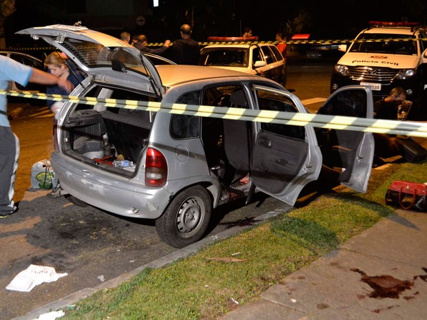 Mulher foi encontrada morta no banco traseiro do veículo, segundo a polícia (Foto: Edu Silva/Futura Press/Estadão Conteúdo)
