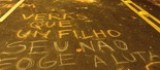 Manifestantes deixam frases no Maracanã (Tássia Thum)