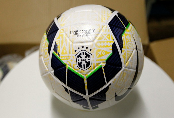 Bola do Brasileirão 2014 (Foto: Rafael Ribeiro/CBF)