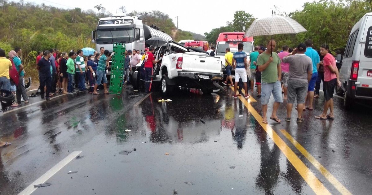 G1 Motorista Tenta Ultrapassagem Bate Em Caminhão E Dois Morrem No Ma Notícias Em Maranhão 