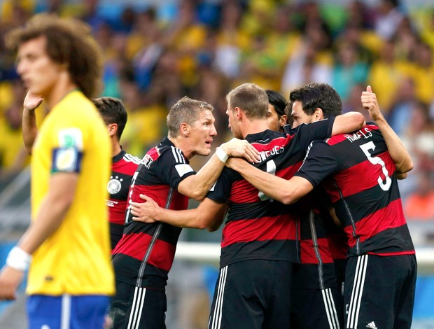 Comemoração da Alemanha contra o Brasil  (Foto: Agência Reuters)