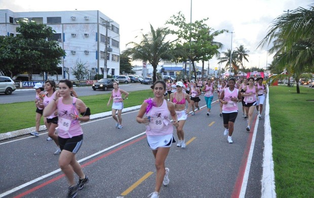 Corrida em Aracaju é exclusiva para as mulheres (Foto: César Oliveira/Divulgação)
