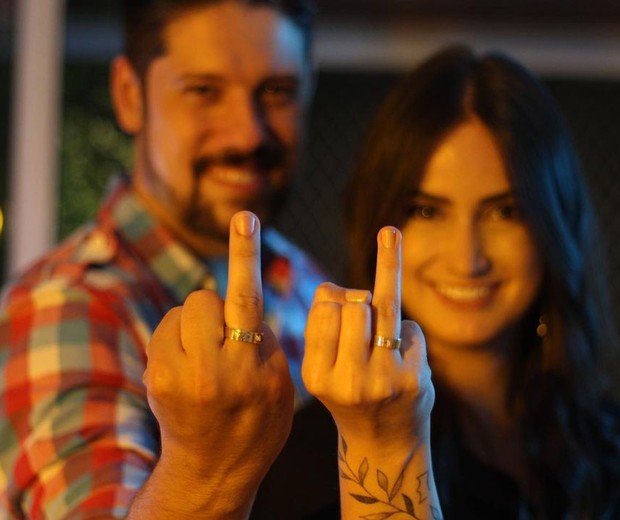 Mari Palma e Phelipe Siani ficam noivos (Foto: Reprodução/Instagram) Mari Palma e Phelipe Siani ficam noivos (Foto: Reprodução/Instagram)