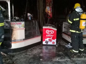 Incêndio lanchonete Juiz de Fora (Foto: Assessoria/Divulgação)