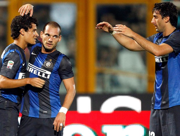 Phillppe Coutinho, Milito e Sneijder, Inter de Milão (Foto: Agência Reuters) Phillppe Coutinho, Milito e Sneijder, Inter de Milão (Foto: Agência Reuters)