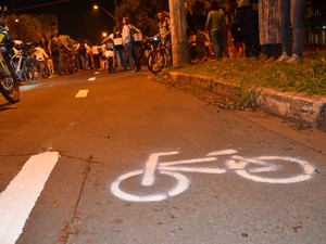 G1 Protesto contra morte de aluno da USP reúne 1 500 e pinta