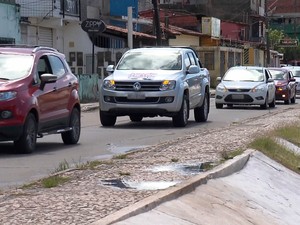 Carreata em Ilhéus, região sul da Bahia (Foto: Reprodução/TV Santa Cruz) Carreata em Ilhéus, região sul da Bahia (Foto: Reprodução/TV Santa Cruz)