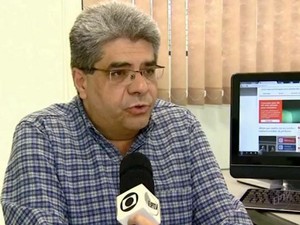 Aluna chamada de 'feia' no Facebook apanha em escola de Piracicaba; dirigente regional de ensino de Piracicaba, Fábio Augusto Negreiros (Foto: Reprodução/EPTV)
