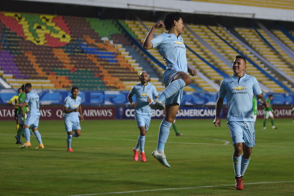 America Mg Atletico Mg E Cruzeiro Farao Jogos Treino Contra O Bolivar Em Belo Horizonte Futebol Ge