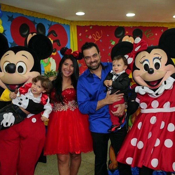 Priscila Pires e família (Foto: Reprodução/Instagram)