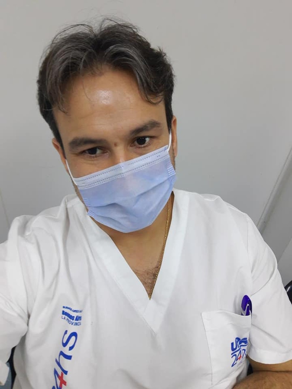 Samir Ribeiro trabalha na linha de frente contra a Covid-19 em um hospital na Argentina. — Foto: Facebook/Reprodução