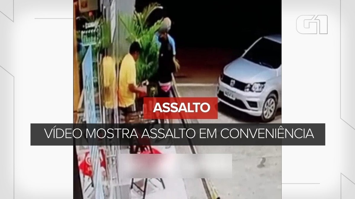 Dupla Armada Assalta Clientes E Funcionários De Conveniência Em Boa ...